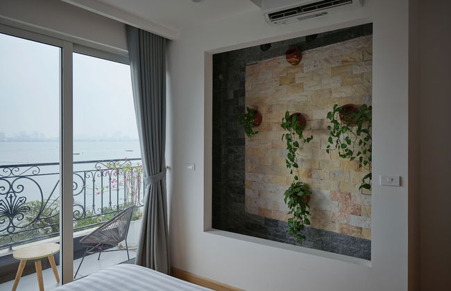 MoonLight Tay Ho - Photo 11