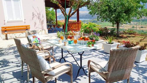 Maria's Cottage House - Foto 1, Garden