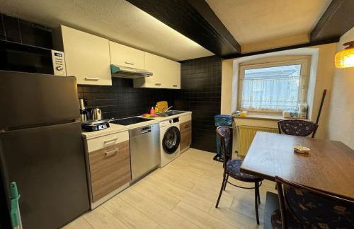 Große Monteurwohnung - 7 Personen - KÜCHE WIFI TV - Foto 6