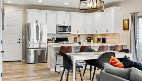 Sunny & Quaint Hidden Gem w Office - Dog Friendly - Foto 2