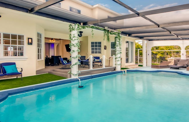 Golden Globe - Luxury on the Canal With Pool spa - Foto 70