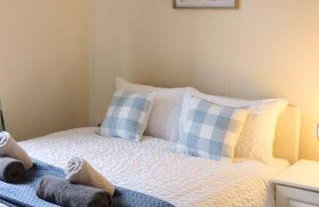 Comfortable 2 Bedroom House - Foto 9