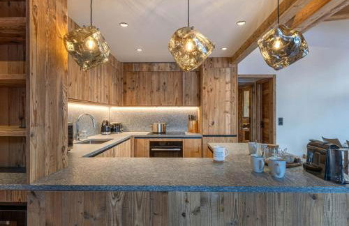 Luxueux appartement 7 pièces, cheminée, parking, vue imprenable - FR-1-694-423 - Foto 13