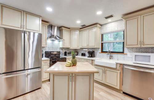 Rural Retreat! Florida Cottage with Screened Patio - Foto 7