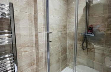 2025 Award Winner Liverpool Peach House - 4 Bedrooms - Foto 57