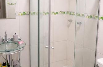 Apartamento Completo para até 6 - 3 Quartos - Garagem Coberta - Conforto de Verdade - Check-in Automático - Foto 16