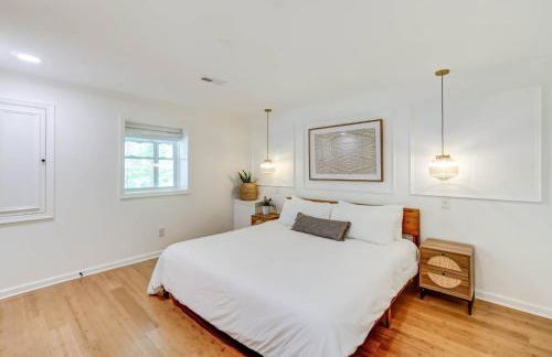 Luxury Mountain Retreat - 4 King Suites & Hot Tub - Photo 58