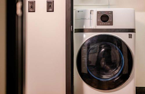 Penthouse City Overlook 2BR Apartment - free parking - Foto 7