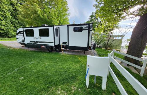 Stunning Newly Renovated Modern Beach House - 7633 - Foto 80