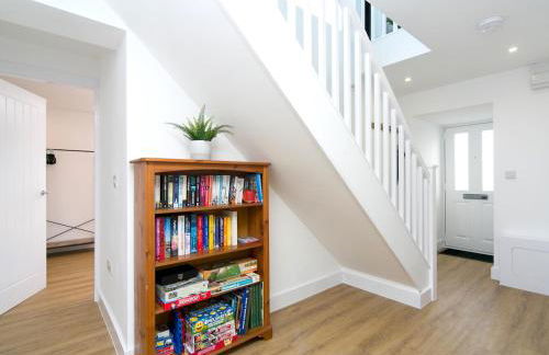 The View in Moelfre for 8 people with sea views - Pass the Keys - Photo 62