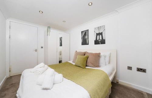 Modern 3BR - Flat Sleeps 8 - Walk to Liverpool St - Foto 10
