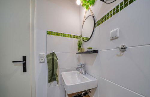 Zuarin Schlossblick - Ganzes Apartment direkt am Schlossgarten von Schwerin mit Dschungel-Feeling - Parkplatz auf Anfrage vorhanden - Foto 27