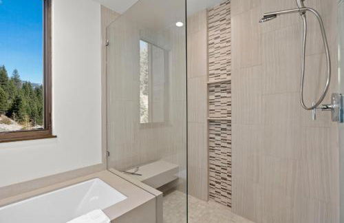 Appreciate this exclusive private penthouse located on Lake Tahoe - Foto 17