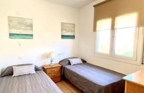 House in front of the beach with sea view - Foto 13