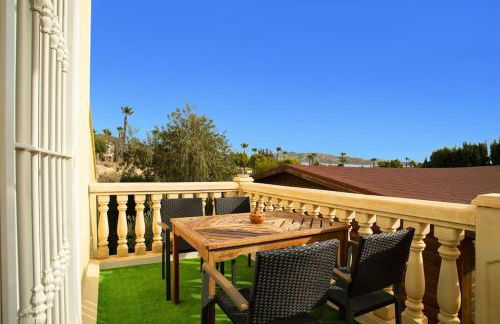 6 Bedroom Luxury Villa, Jacuzzi & heated pool 18 guests - Foto 28