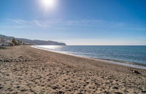 Stunning Apartment In Almuñecar - Photo 16