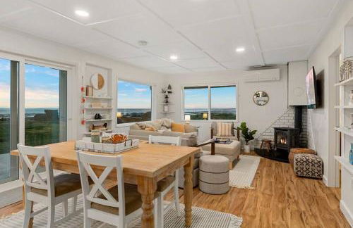 Cozy Coastal Getaway • Panoramic Ocean Views - Foto 16