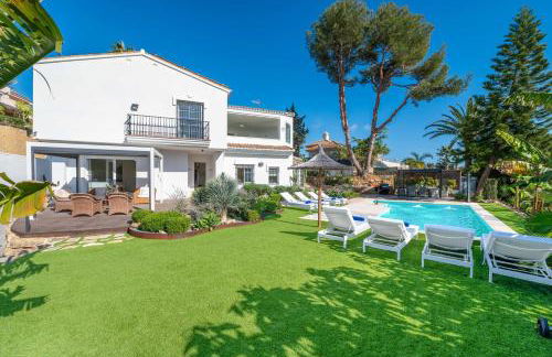 VACATION MARBELLA I Villa Azahar Retreat, Paradise for Golfers, Private Heated Pool, Close to the Best Beaches and High-end Restaurants - Photo 42