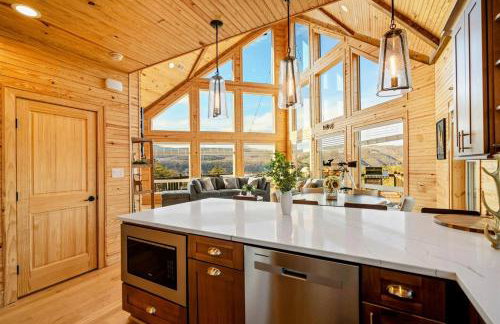 Luxury A Frame 5BR Hot Tub & Mountain Views - Foto 25
