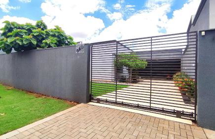 Linda Casa Bairro tranquilo prox Cataratas - Foto 23