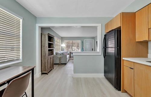 North Hollywood Beach 1BR | Walk to Ocean - Photo 9