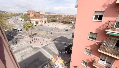 BeBarceloner Sant Andreu Apartments - 3 bedrooms - Photo 4