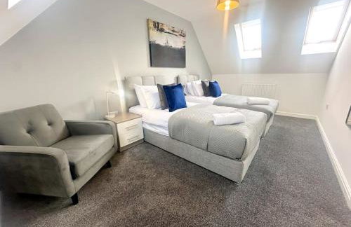 No 44 by Blue Skies Stays - Photo 1