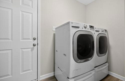 Stylish and Cozy 4BR Home in Houston, Sleeps 9 - Foto 2