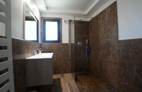 Modern Villa Swimming pool and private Jacuzzi - Foto 25