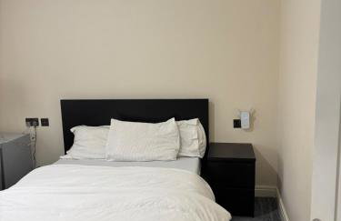 Double Room Ensuite in Croydon Family Home - Foto 1