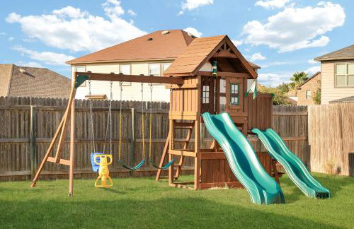 Hot Tub Retreat Games BBQ Air Hockey Swing Set - Foto 28