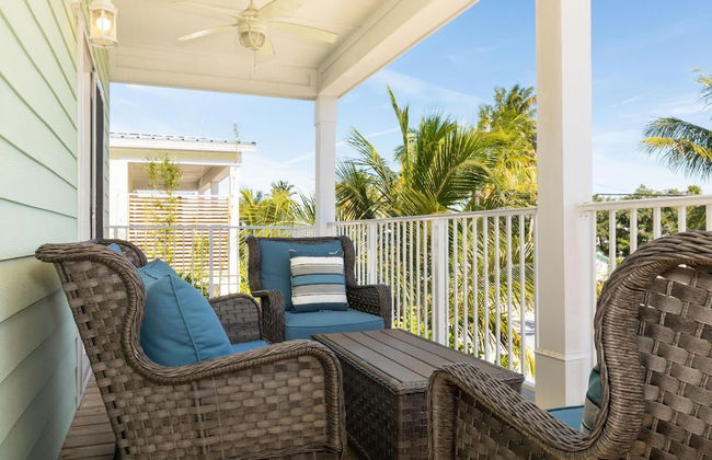 1 Beautiful 4 Bed 3 Bath Pool Home w Free Dock - Foto 10