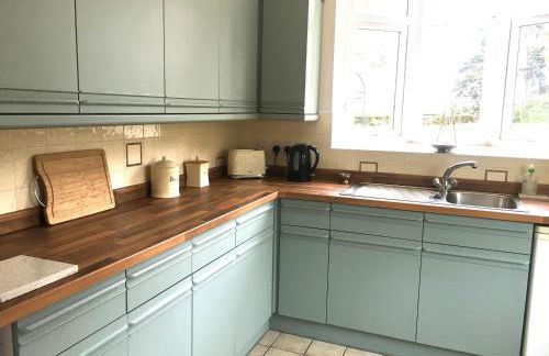 Stay at The Villa set in the grounds of a beautiful Manor House - Photo 12