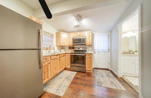 Walk to GOTL strip! Family cottage with laundry - Foto 8