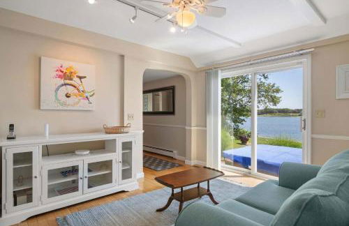 Stunning Waterfront Home w Private Dock - Foto 14