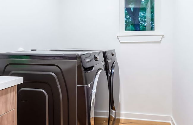 5 000 SQ FT Private 10br Compound DT 6 Min Drive - Photo 61