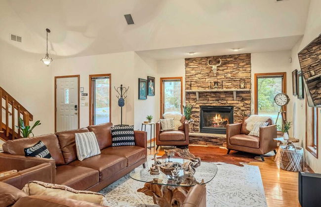 Lake View Retreat Avantstay Entertainer's Home Yard, Deck, Game Room - Foto 9