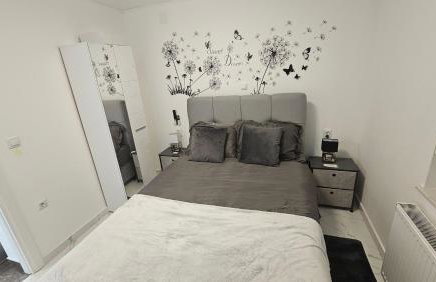 ENA 1&2 apartments-free parking 2200 m2-truck,trailer,boats friendly-EASY D1 access - Foto 28