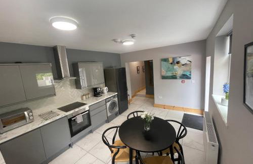 West Midlands-2 Double Bed Room Apartment - Photo 20