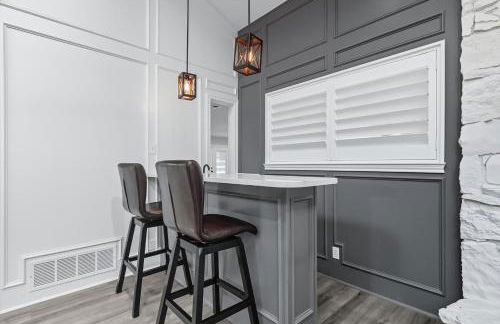 5BD Modern Farmhouse Retreat Sleeps 12 - Photo 11