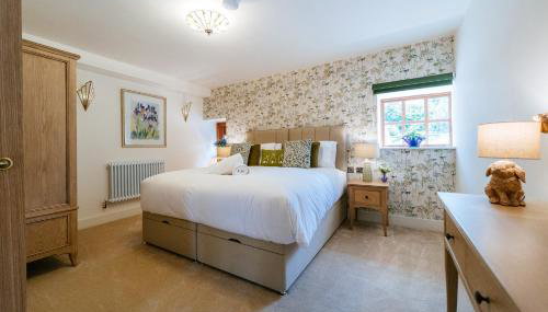 The Stables at The Talbot - Foto 4, wardrobe