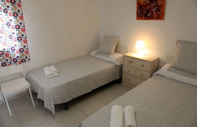 Apartamentos Laura Mar - Foto 8