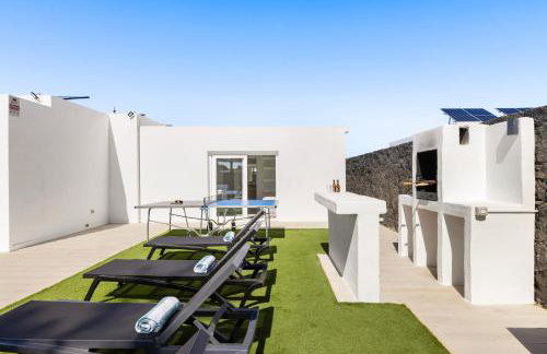 Villa Cactus - Large Private Plot - Heated Pool & BBQ - Luxury Vacation - Foto 13