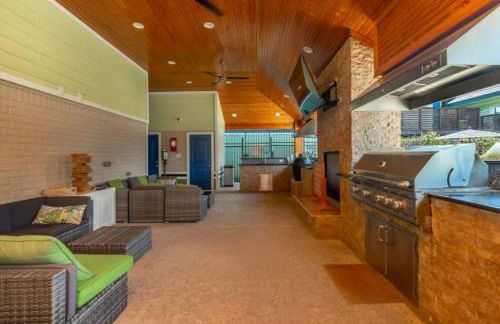 KINGbed w pool gym BBQ at theHeights LongStayDiscount - Foto 5