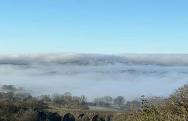 Moorleigh House Entire Property Sleeps 10 - Foto 75