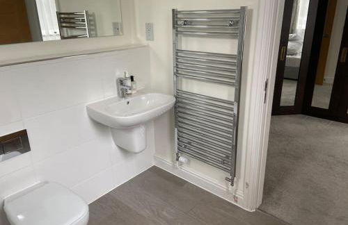 Beautiful town house in the heart of Knutsford - Photo 23