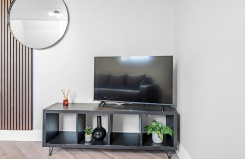 St George's Quarter Stay - Modern City Centre Duplex - Perfect for Business & Leisure - FREE PARKING - WiFi Included - Close to transport links - Foto 21