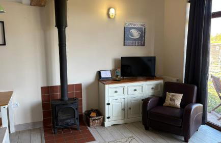 Poachers Hut 1-Bed Cottage Sleeps 2 Pet Friendly - Foto 2