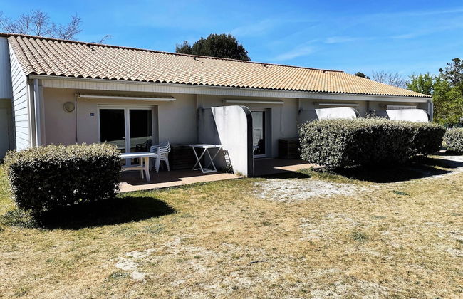 Apartment on Ile D'oleron Near the Beach - Foto 1