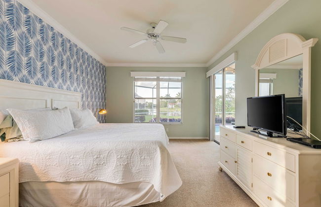 Private Pool, Pond Views, & Bonus Lounge in Gated Naples Community Drive to Dining & Sand - Foto 17